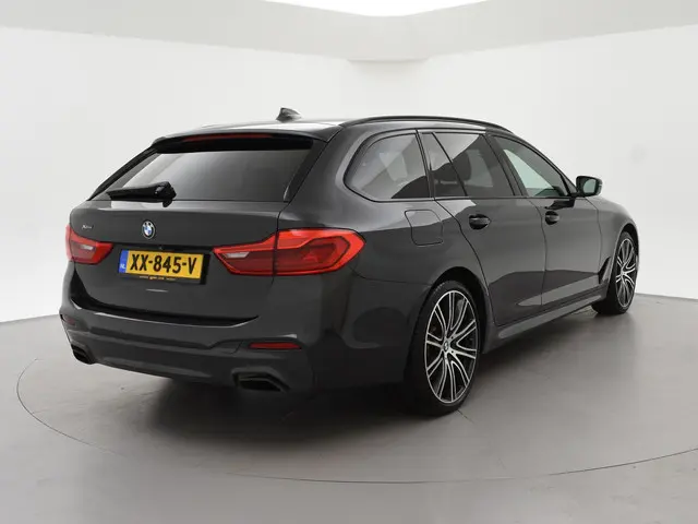 BMW 5-serie Touring 540i XDRIVE 3.0 6-CILINDER 340 PK M-SPORT + ADAPTIVE CRUISE | HEAD-UP | TREKHAAK...