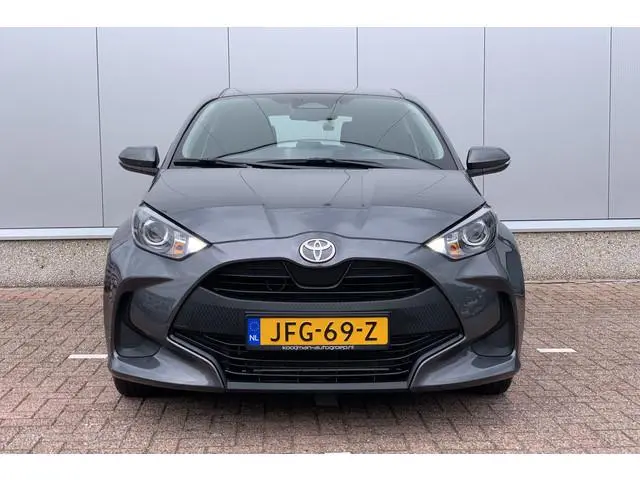 Toyota Yaris 1.5 Hybrid 115 Comfort / Camera / Apple Carplay & Android Auto / DAB /