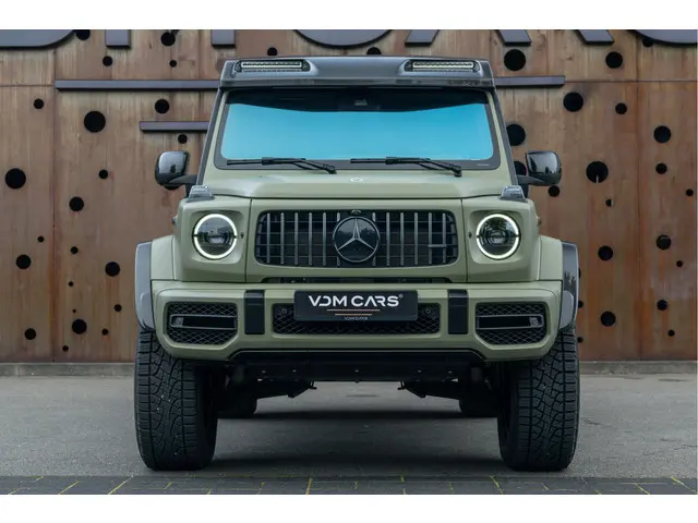 Mercedes-Benz G-klasse 63 AMG 4x4² | GRIJS KENTEKEN | First 40 | CARBON | AKRAPOVIC |