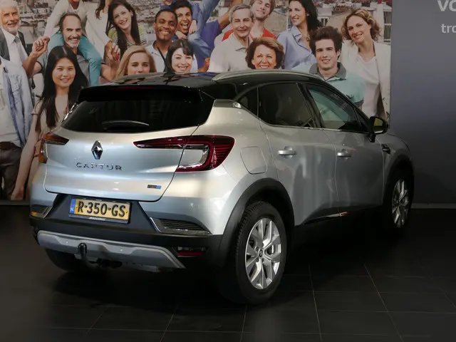 Renault Captur 1.6 E-Tech Plug-in Hybrid 160 Intens - SOH 94,1% - Dealer onderhouden! - Trekhaak - C...