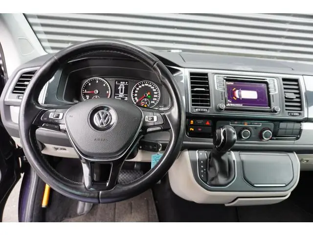 Volkswagen Transporter 204pk Automaat L2H1 Dubbele cabine LED Apple carplay Trekhaak Navigatie ACC C...