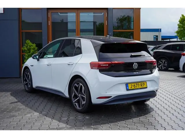 Volkswagen ID.3 First Plus 58 kWh | 87,76% SOH | IQ | Camera | Adap. Cruise | St