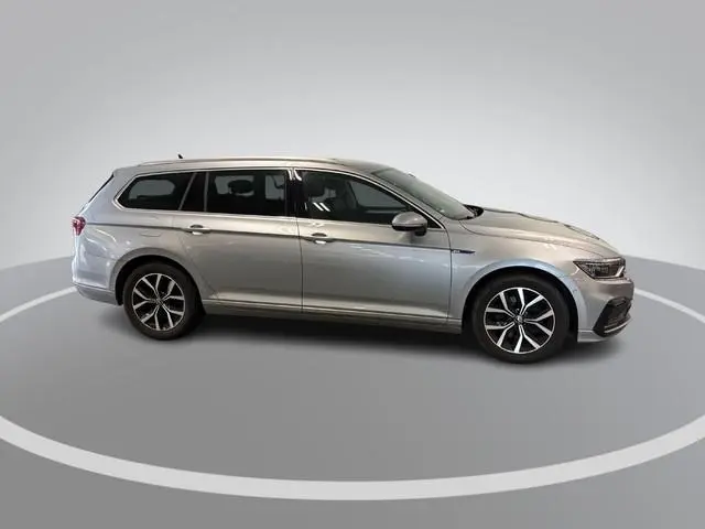 Volkswagen Passat 1.4 TSI 218pk DSG PHEV GTE Business · Camera · Inklap. Trekhaak · Matrix LED · Sto...