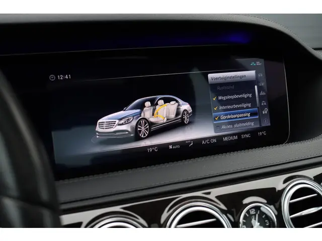 Mercedes-Benz S-Klasse