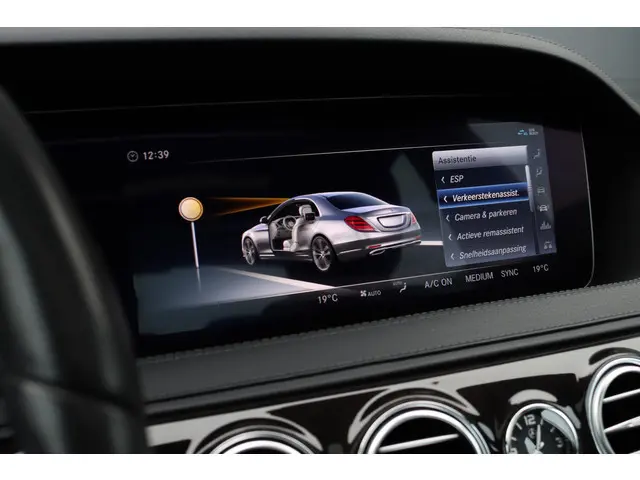 Mercedes-Benz S-Klasse