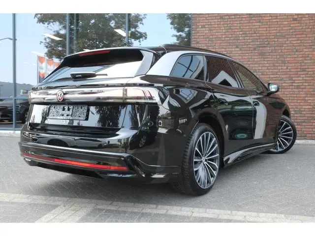 Volkswagen ID.7 Tourer Pro 210 kW | SOH %| Trekhaak | Head-up | Camera