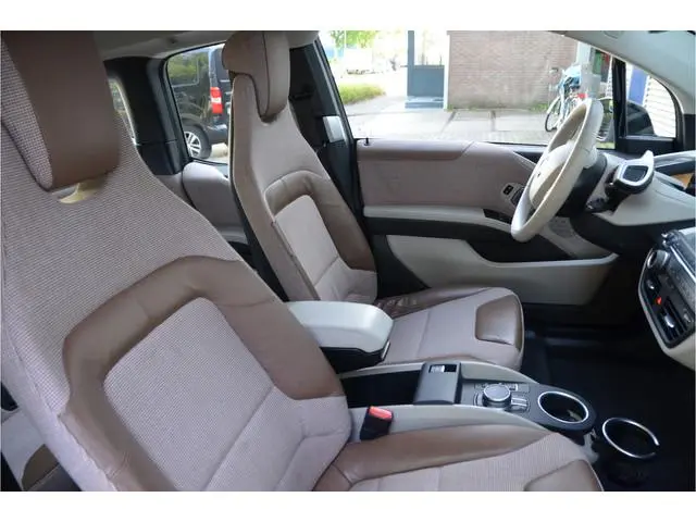 BMW i3 S 120Ah 42 kWh Warmtepomp, AppleCarplay