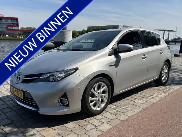 Toyota Auris 1.8 Hybrid Executive Leder Carplay Navi Camera