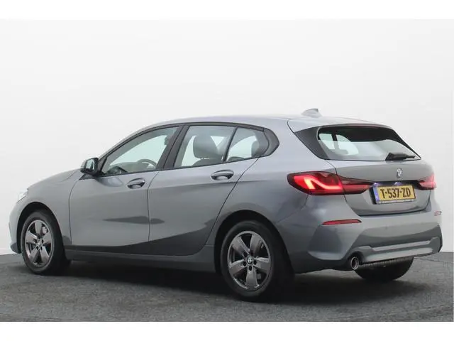 BMW 1-serie 118i Eerste Eigenaar, Virtual Cockpit, Cruise, Apple Carplay, Rijstrooksensor, PDC, 16''