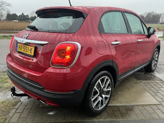 Fiat 500 X 1.4 Turbo MultiAir PopStar / Trekhaak / Leder / Cruise / Climate / DAB /