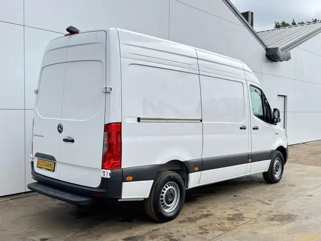 Mercedes-Benz eSprinter 314 Pro 81kWh Nieuw model! 313km WLTP 2000kg Trekvermogen L2 115kw Snelladen...