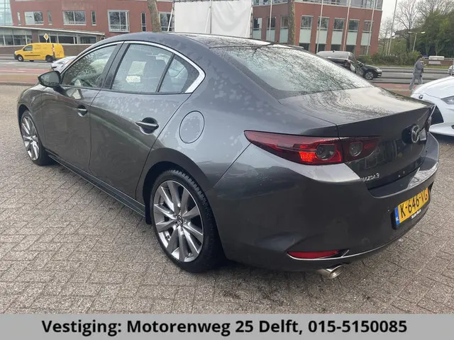 Mazda 3