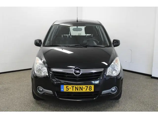 Opel Agila