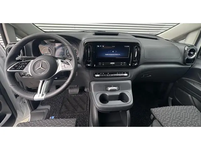 Mercedes-Benz eVito eVito 112 L2 60 kWh Pro NIEUW Luxe uitvoering