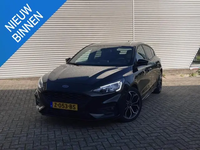 Ford Focus 1.0 EcoBoost Hybrid ST Line X Business | Winter Pack | Androidauto / Apple Carplay | Trek...