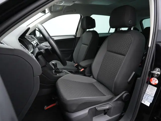 Volkswagen Tiguan 1.5 TSI 150 pk DSG ACT Comfortline Business | Trekhaak | Adaptive Cruise | Navigat...