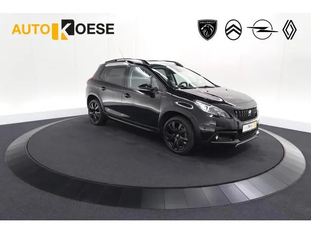 Peugeot 2008 PureTech 110 EAT6 GT Line | Trekhaak | Camera | Panoramadak | Allseason Banden