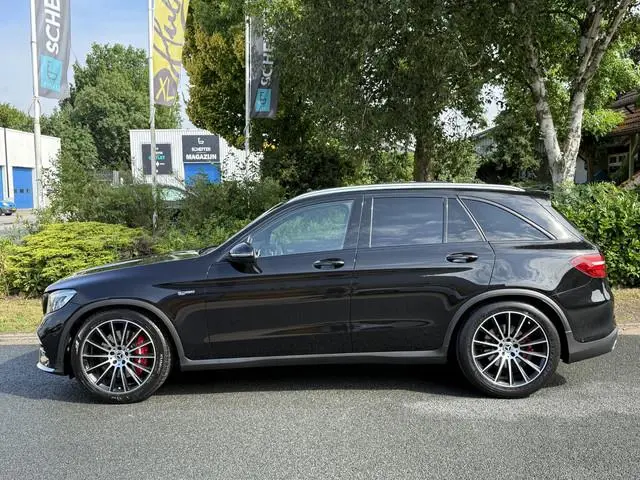 Mercedes-Benz GLC 43 AMG 4MATIC V6 Bi-Turbo 367PK Pano•Burmester