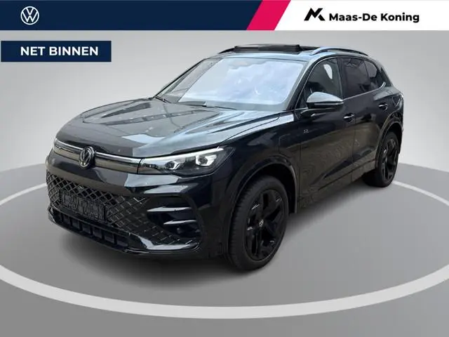 Volkswagen Tiguan 1.5 204pk DSG eHybrid R-Line Edition · Panoramadak · Wegklapbare Trekhaak · 360 Ca...