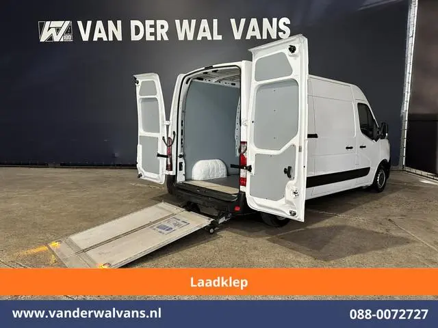 Renault Master 2.3 dCi 150pk L2H2 Euro6 Airco | Laadklep | 2x Zijdeur | Camera | Navigatie | LED | C...