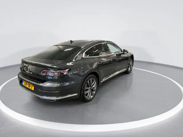 Volkswagen Arteon 1.4 TSI 218pk DSG eHybrid Elegance Business · Wegklapbare Trekhaak · Camera · Appl...