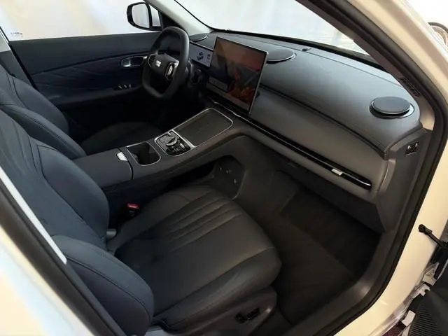 Geely Starray EM-i