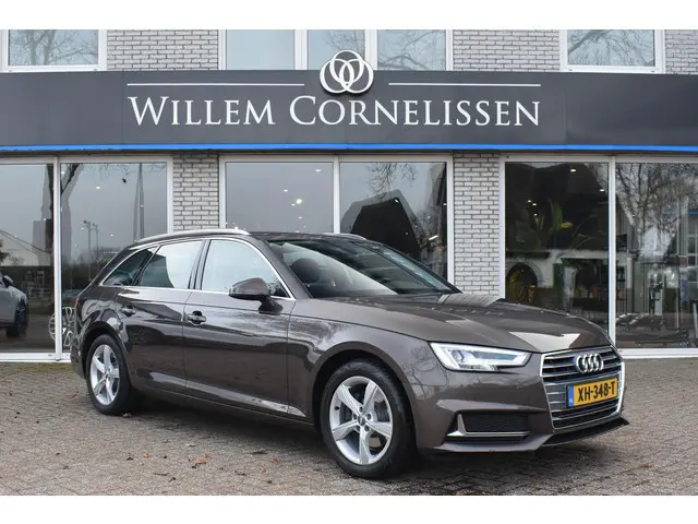 Audi A4 Avant 35 TFSI Sport Trekhaak Navi Xenon/LED
