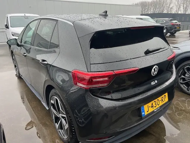Volkswagen ID.3 First Plus 58 kWh In Keurige staat!