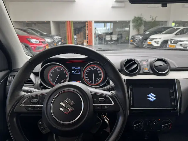 Suzuki Swift 1.2 Select Hybrid [ APPLE CARPLAY / ANDROID AUTO | AUTOMAAT | SU