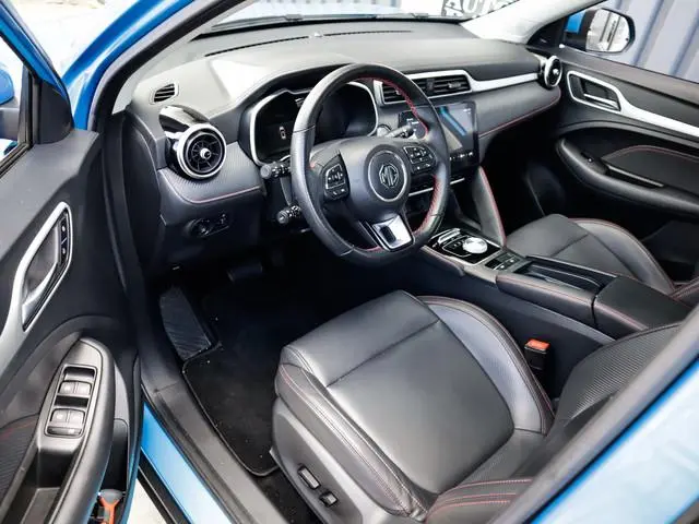 MG MG ZS EV EV Standard Range Luxury 50 kWh 3-Fase 1e-Eig. & Keurig-Onderh. BOVAG-Garantie. NL-Auto.