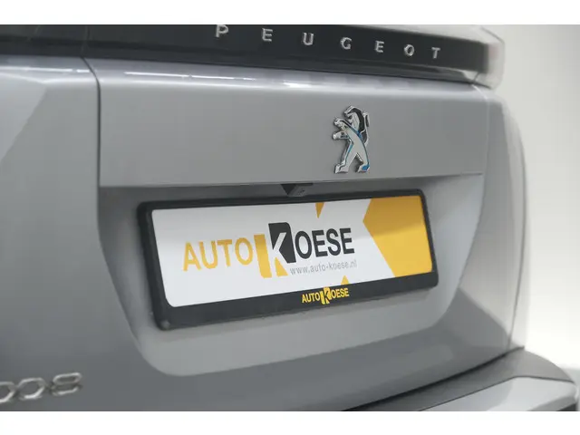 Peugeot e-2008 EV Allure 50 kWh | SOH=96.7 % | 3 Fase Laadfunctie | Camera | Navigatie | Parkeersens...