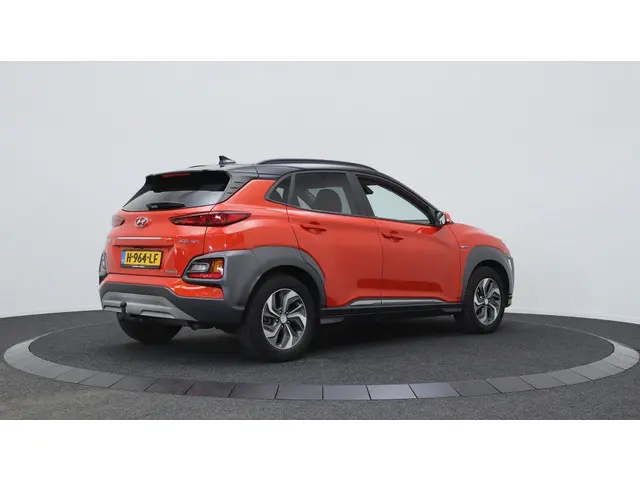 Hyundai Kona 1.6 GDI HEV Fashion | Trekhaak | Navigatie |