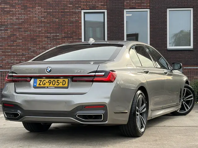 BMW 7-serie 745e High Executive 396pk | M Sportpakket | Cruise control adaptief met stop&go en stuur...