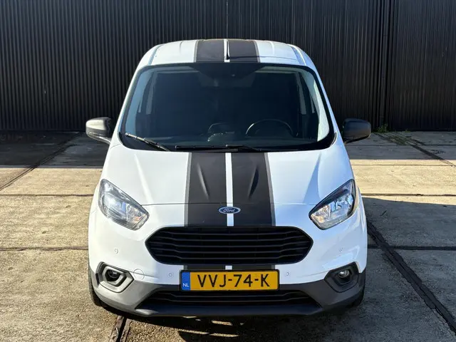 Ford Transit Courier