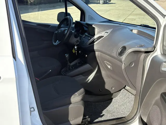 Ford Transit Courier