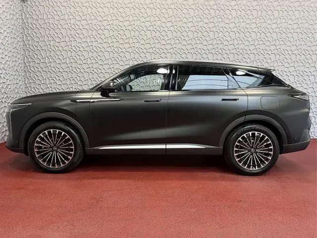 Omoda 9 SHS