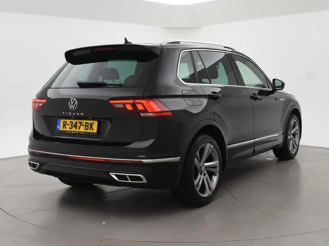 Volkswagen Tiguan 1.5 TSI R-LINE + VIRTUAL COCKPIT | ADAPTIVE CRUISE | 19 INCH