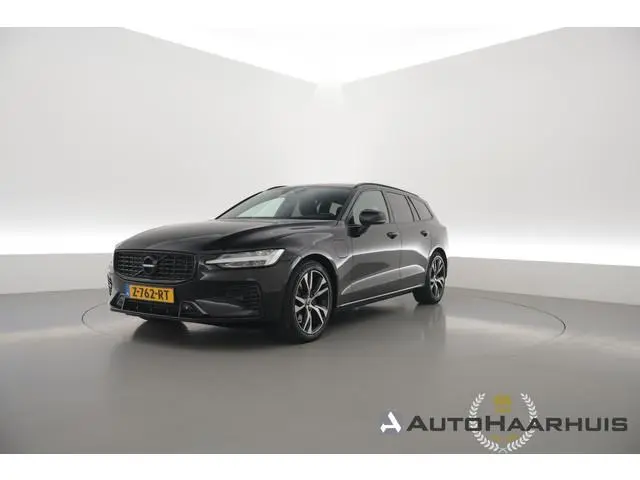 Volvo V60 2.0 T6 Recharge AWD R-Design | Rijklaar | Elek. Trekhaak | Bliss | Harman/Kardon | Memory+...
