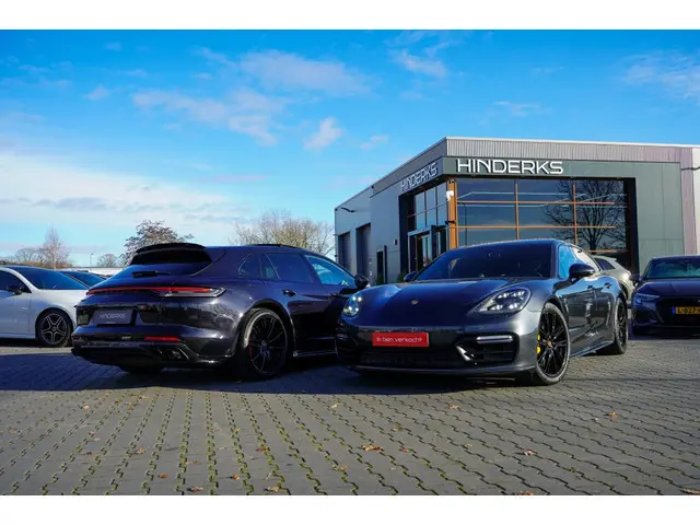 Mercedes-benz A-klasse 180 Bns Solution AMG | Pano | Led | Sfeer | Cruise | Came