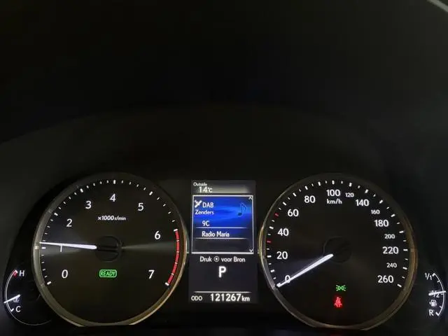 Lexus IS
