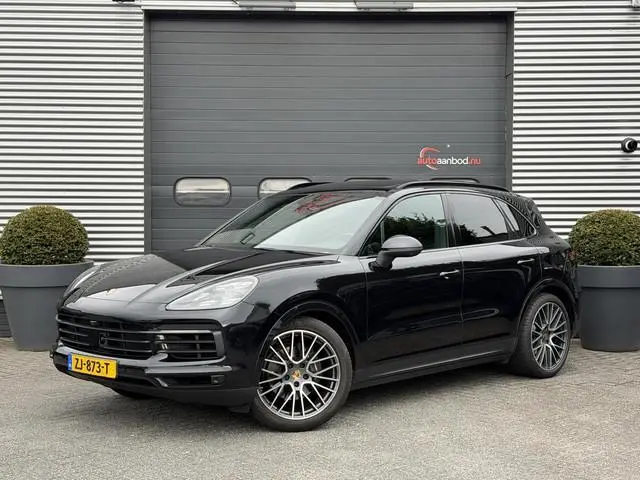 Porsche Cayenne 3.0 Sport Chrono | Panoramadak | 360* Camera | Bose | Stoelventilatie/Verwarming | 2...