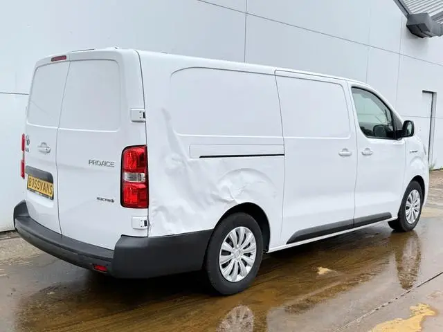 Toyota ProAce Electric 75kWh 136PK L2 Elektrisch 93.3% (SOH) 330km WLTP Snelladen Cruise Control Cli...