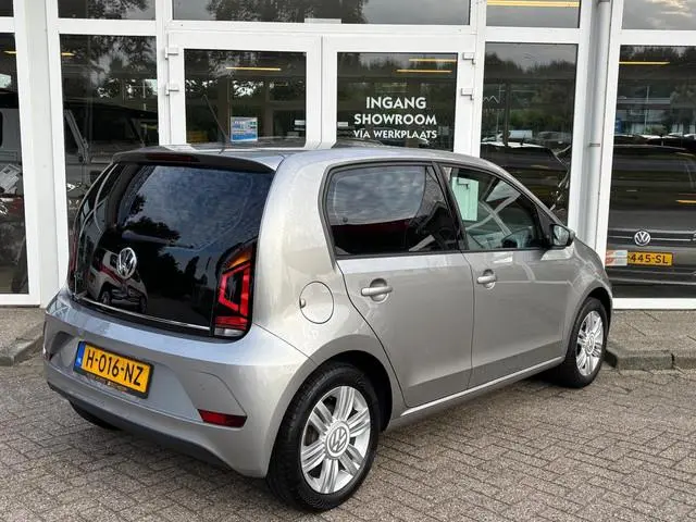 Volkswagen Up! 1.0 60PK High Up! | Cruise | MF-Stuur | PDC | Orig. NL | NAP |