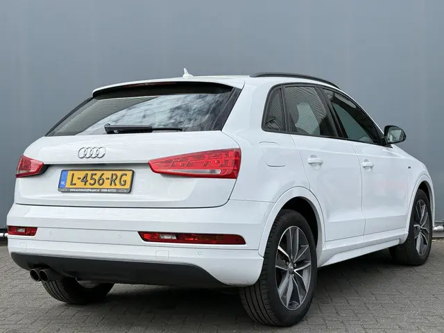 Audi Q3 BWJ 2017 1.4 126 PK TFSI  Sport S Line Edition S-LINE | STOELVERWARMING | KEYLESS | CLIMA |...