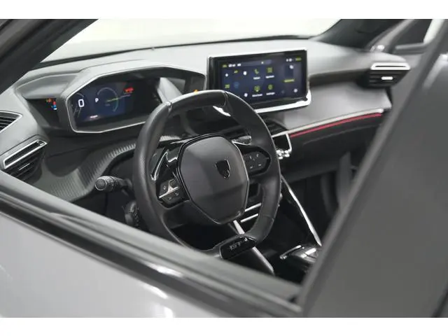 Peugeot e-2008 EV GT 50 kWh | 11 KW Laadfunctie | 360 Camera | Dodehoekdetectie | Apple Carplay | SO...