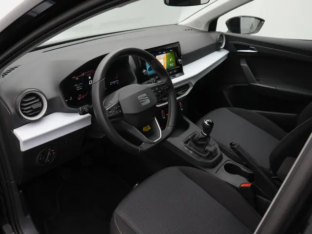 SEAT Ibiza 1.0 EcoTSI 95 pk Style Plus | Parkeersensoren achter | Virtual Cockpit | Cruise Control