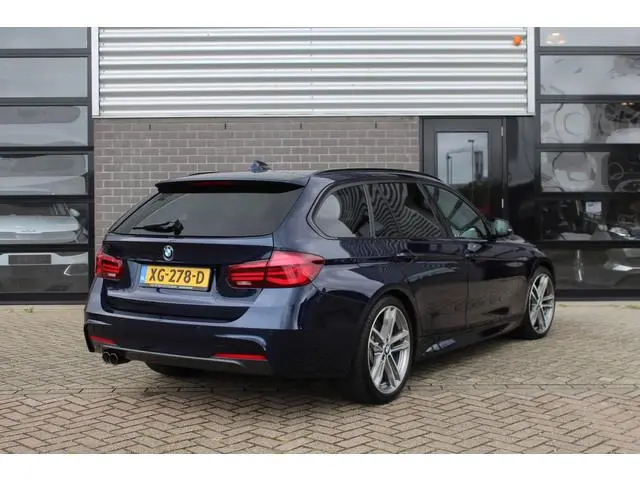 BMW 3-serie Touring 320i M Sport Edition / Panoramadak / Harman Kardon / N.A.P.