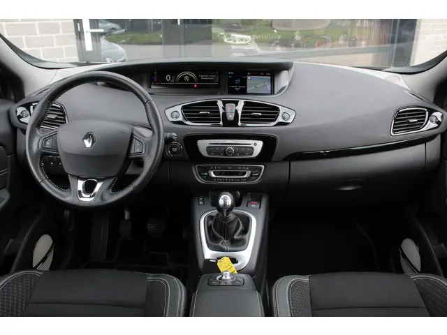 Renault Grand Scénic 1.2 TCe Bose / Keyless / Trekhaak / Camera / N.A.P.
