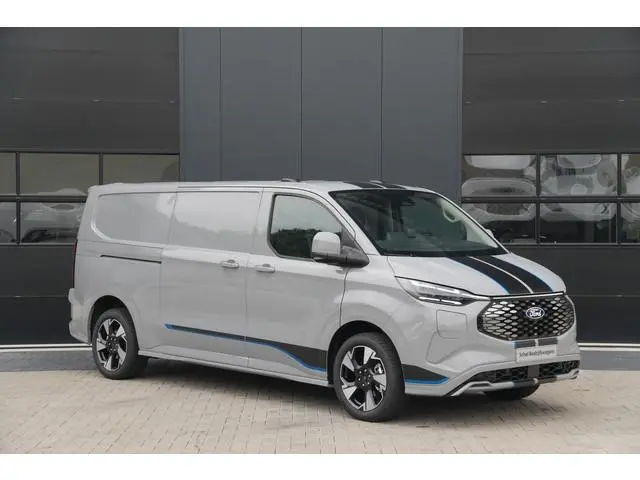 Ford E-Transit Custom 340 L2H1 Sport 71 kWh 218pk - 2x Schuif - ACC - B&O - Navi - Stoel/Stuurverwar...