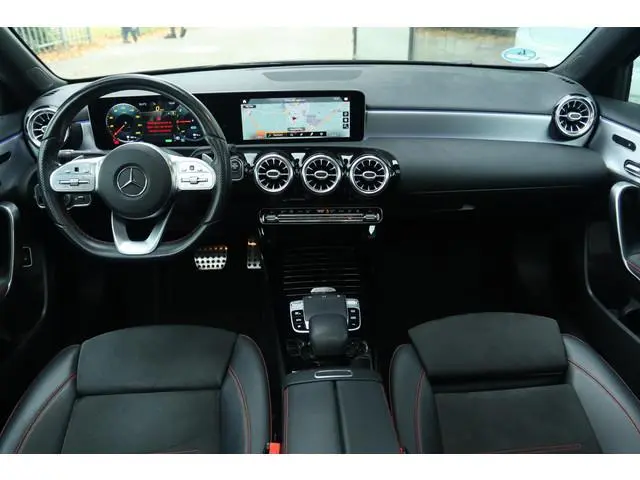 MERCEDES-BENZ A-KLASSE 250E BUSINESS SOLUTION AMG LIMITED | PANO | KEY-LESS | CARPLAY | TREKHAAK | C...